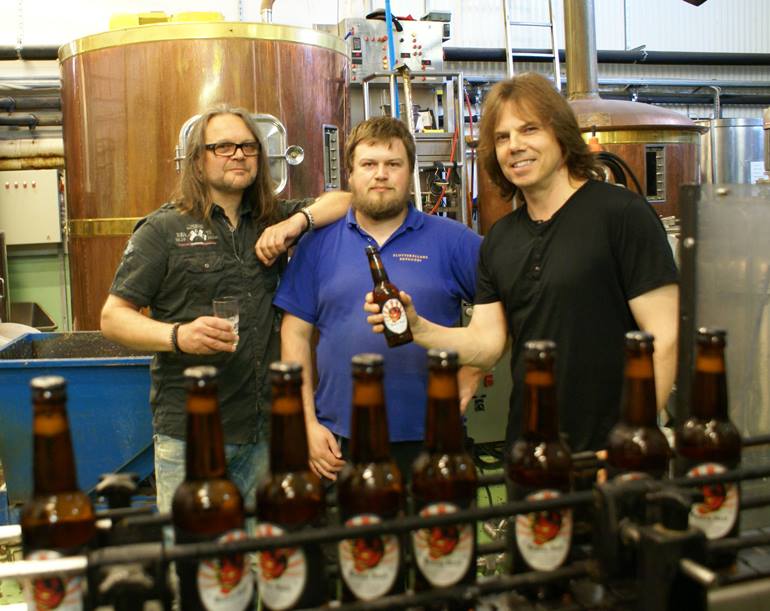 JT & MM _ Bière Demon Head